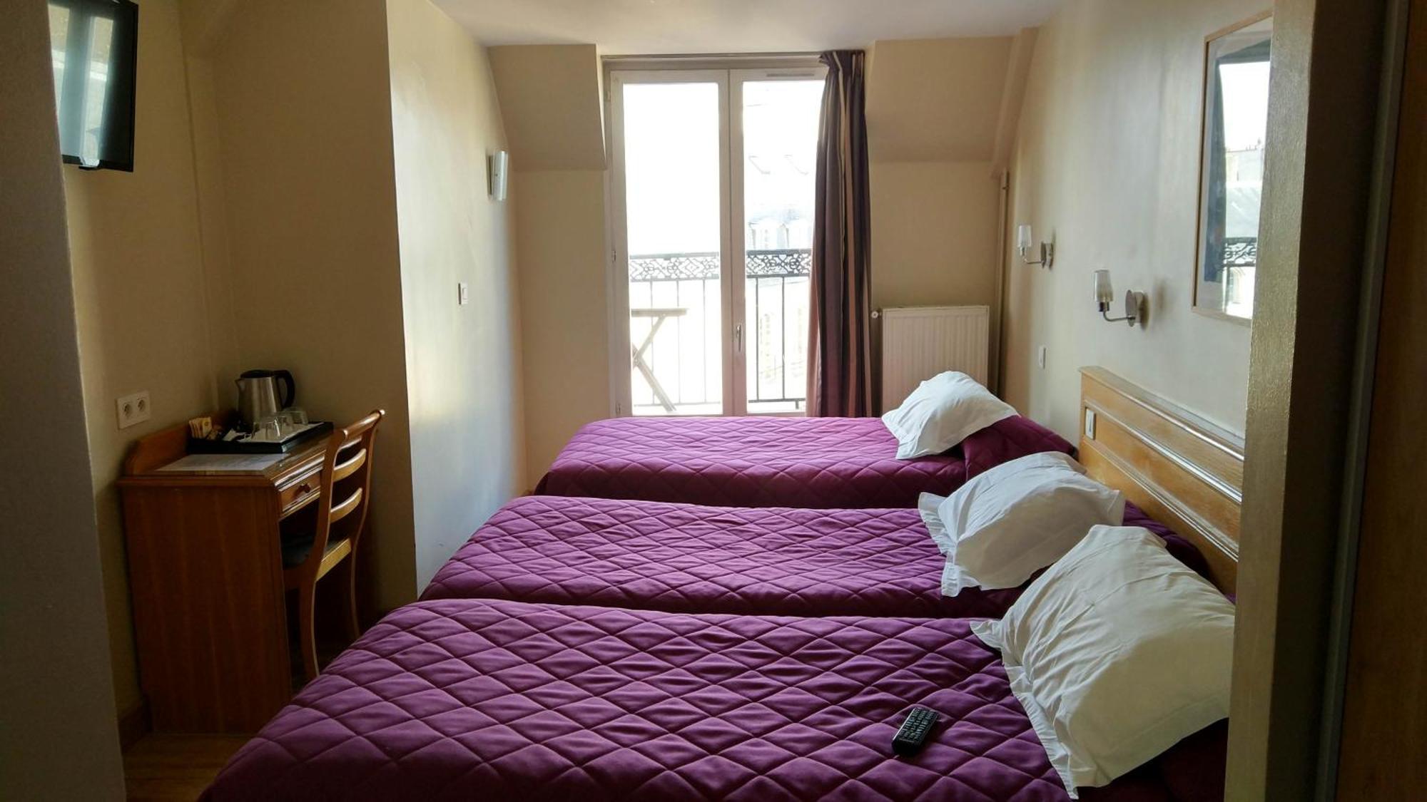 Dreibettzimmer